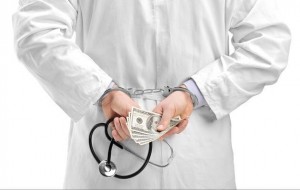 falsi-chirurgi-transplant-de-par arestati